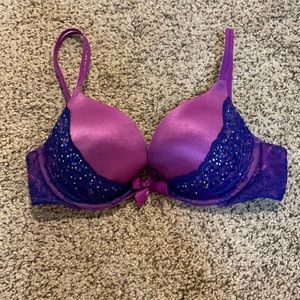 Victoria’s Secret Very Sexy push up bra